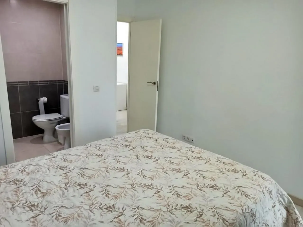 Comfortable Apartment On The 1St Sea Line In The South Of Tenerife Las Galletas