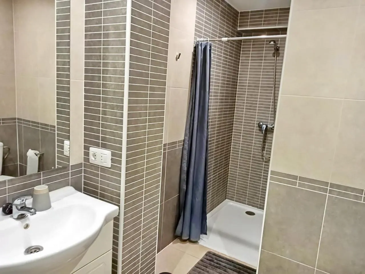 Comfortable Apartment On The 1St Sea Line In The South Of Tenerife Las Galletas Spain